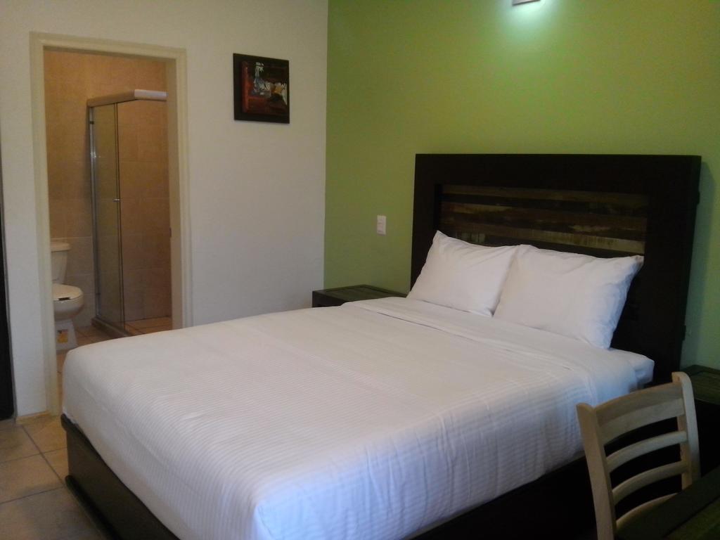 Happy Express Hotel Oaxaca Bilik gambar